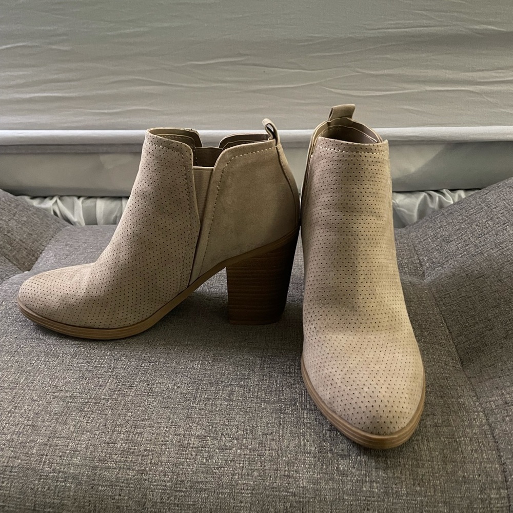 tan booties